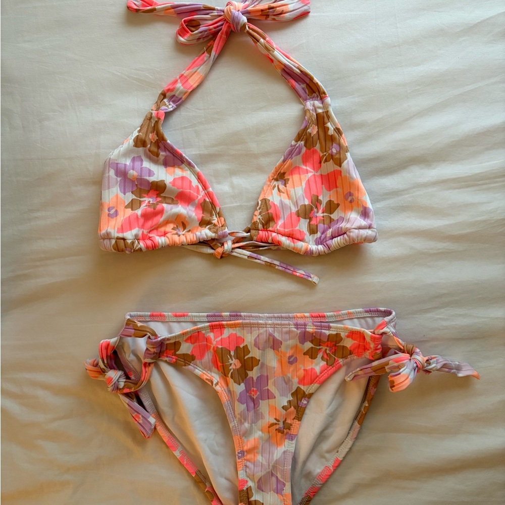 Floral bikini set